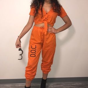 Woman’s Prisoner costume
